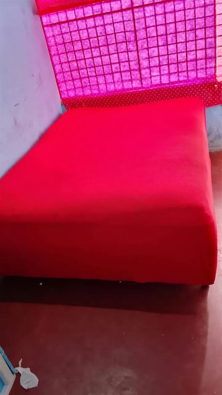 Cama de casal pra vender logo