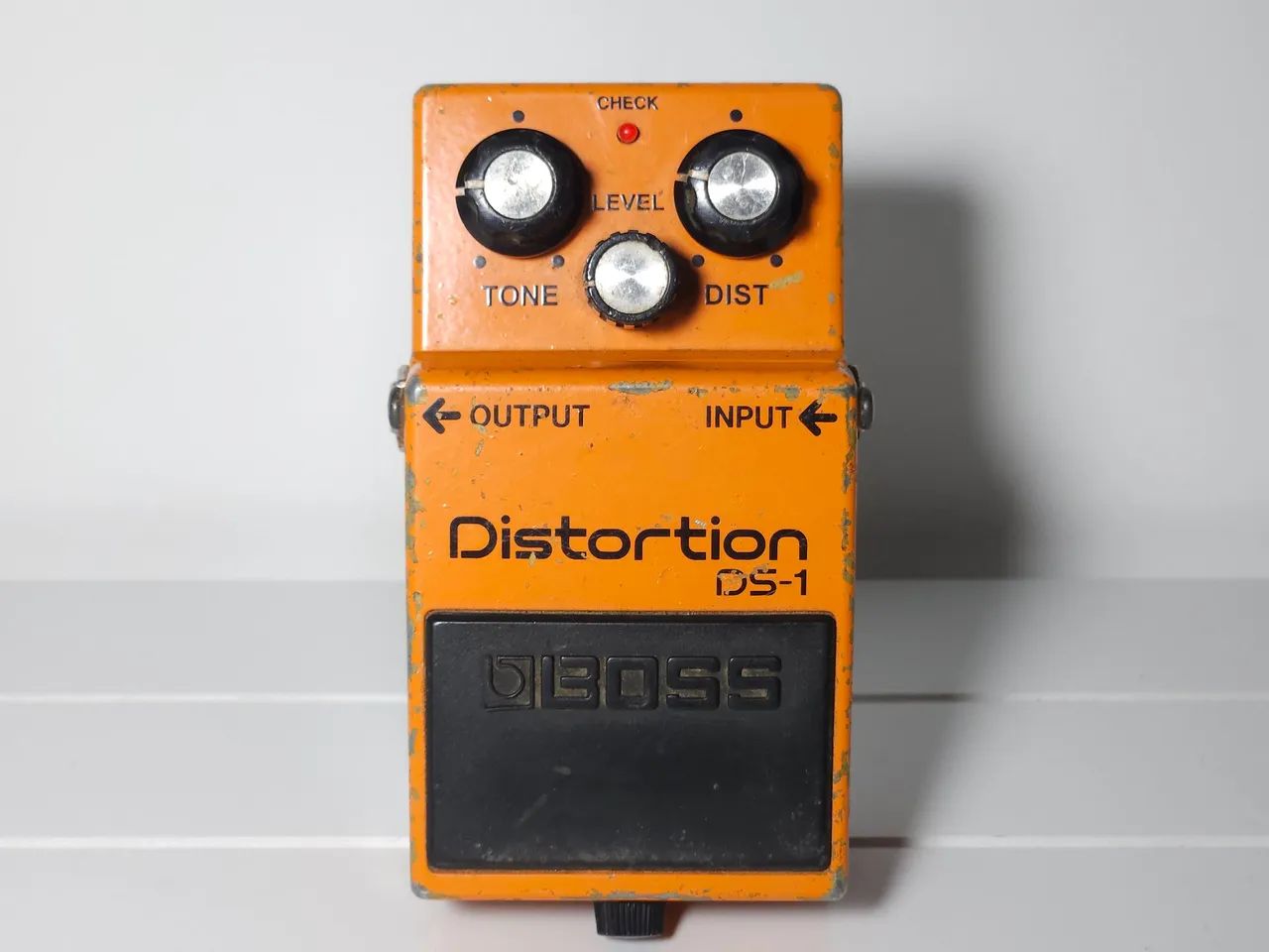 Pedal De Efeito Distorção Boss Distortion Ds-1