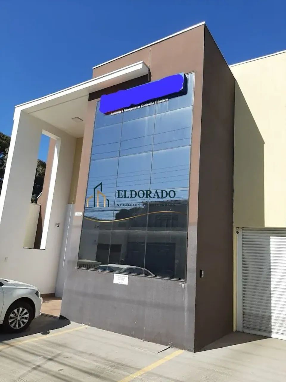 Prédio comercial no Centro de Cuiabá - 9 salas disponíveis - Estacionamento privativo - Foto 5