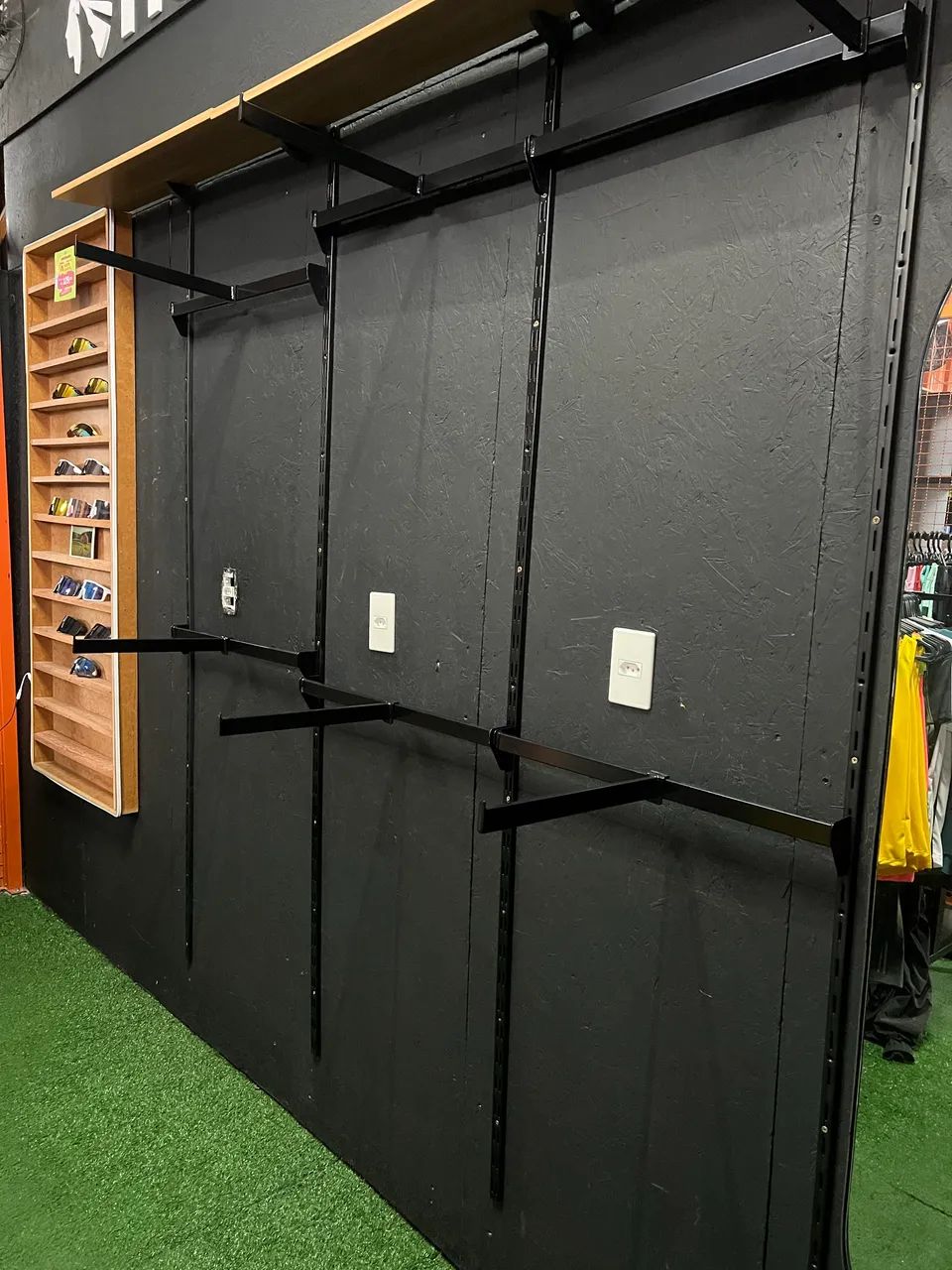 Expositor de parede para loja 16 peças  - Foto 2