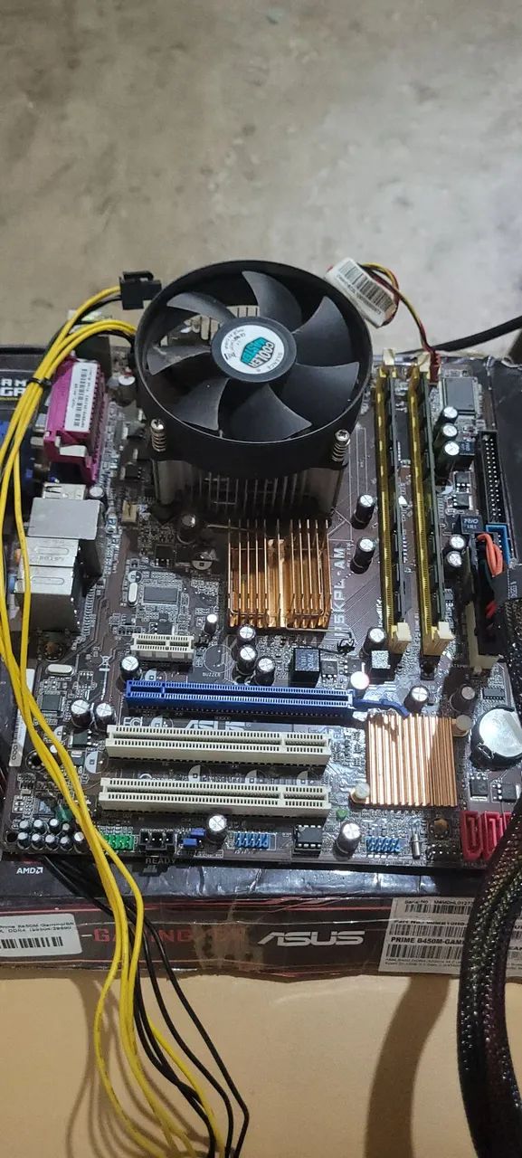 Kit de peças de computador placa mãe core duo 4gb de ram fonte 550w e TV 19 polegadas