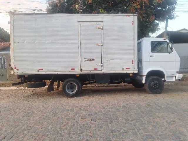 Caminhão Volts 7.110s - Foto 2