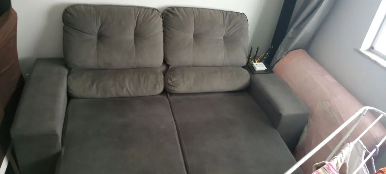 Sofá Retratil Para vender logo