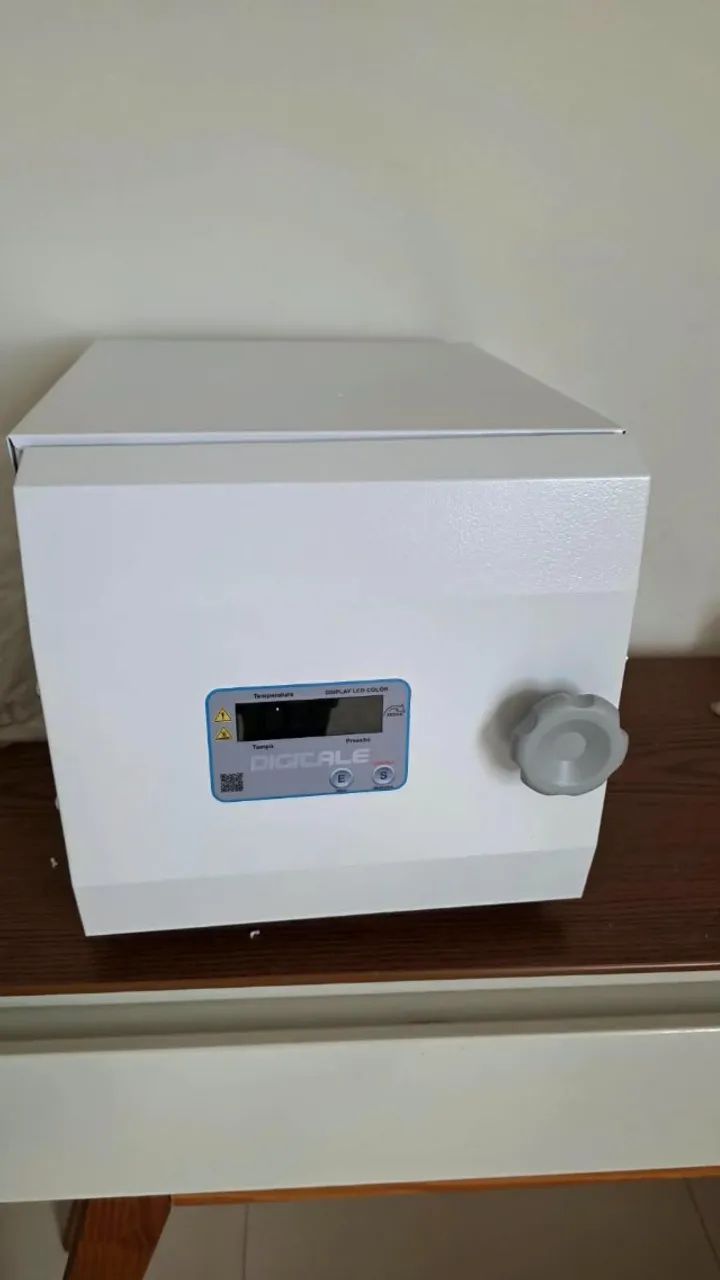 Autoclave da marca Digitale,