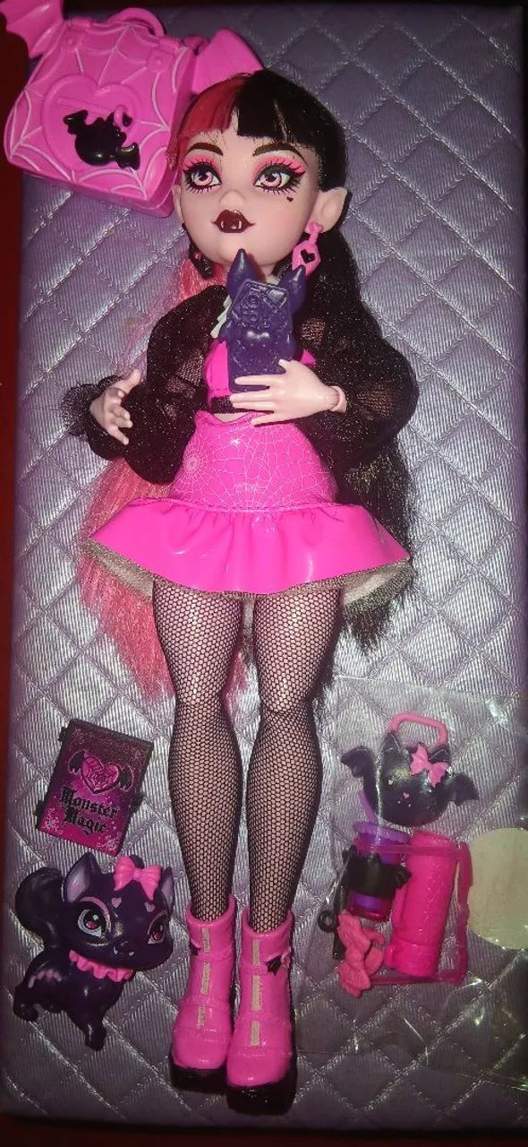 Boneca monster high g3 Draculaura 