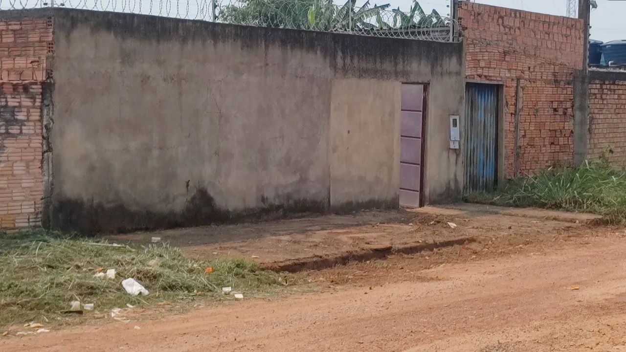 CASA EM CONSTRUÇÃO CIDADE DO LOBO