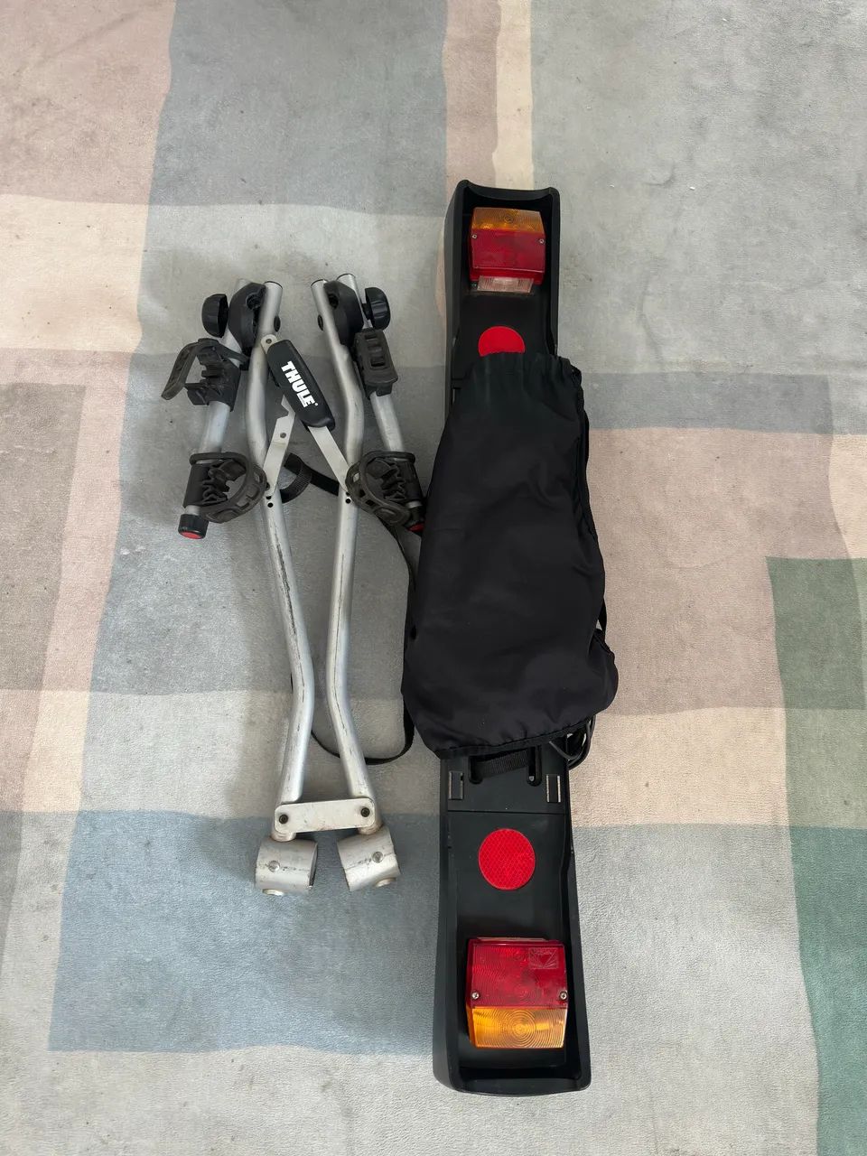 Transbike thule xpress 2 bikes + Sinalizador Thule
