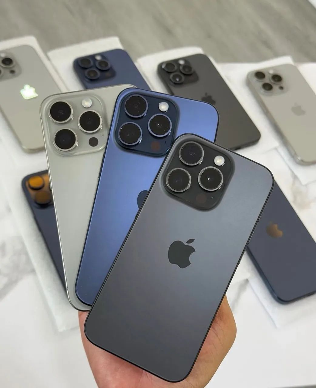 iPhone 15 Pro Max 256GB ? Seminovo + 10 Meses de Garantia