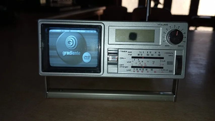 TV SANYO TPM2170 portátil 9V - TVs - Residencial Parque Smeralda