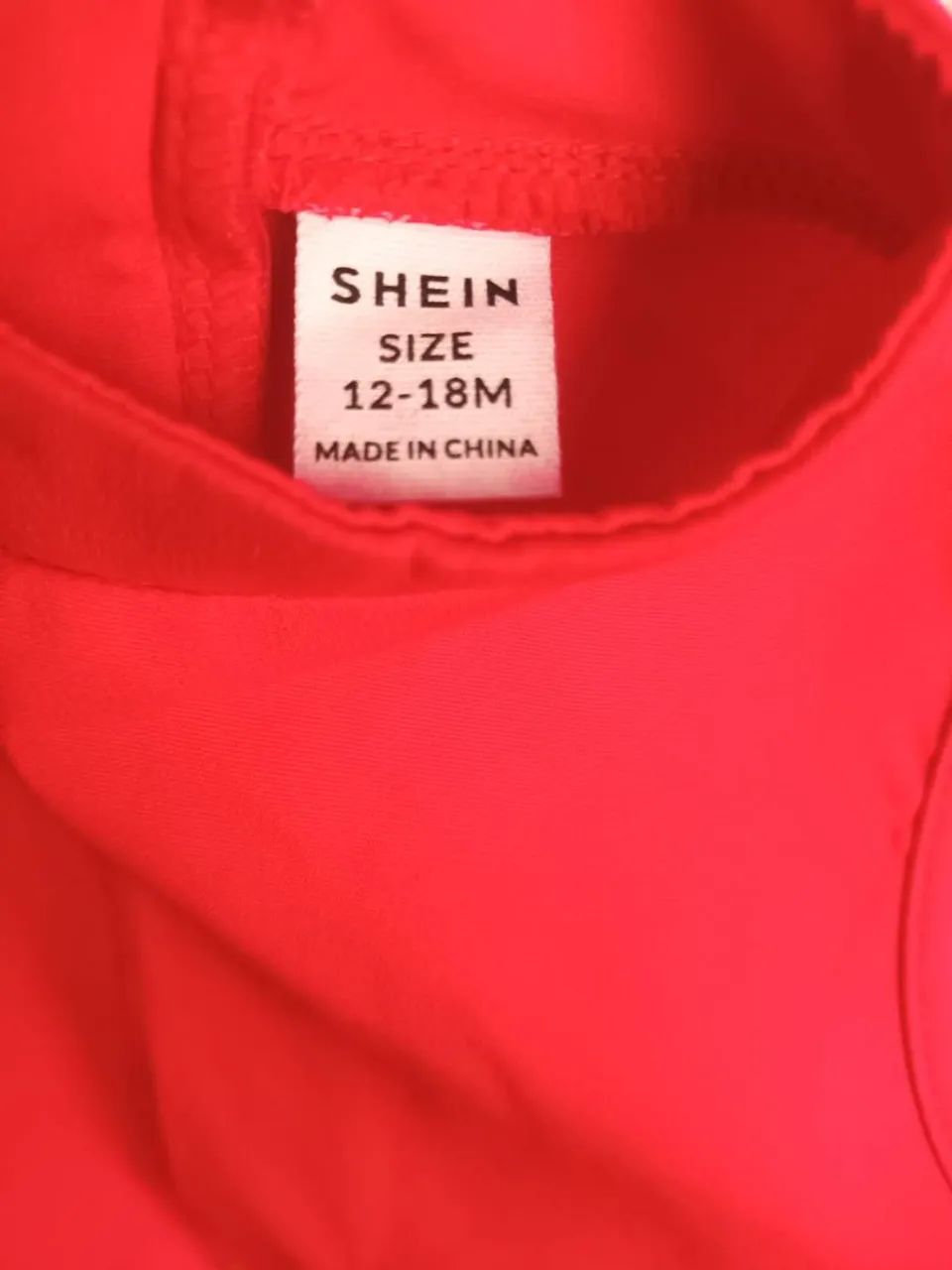 Vestido infantil luxo vermelho da Shein 12 a 18 meses - Foto 2