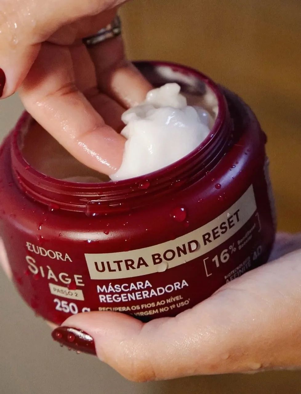 MÁSCARA SIÁGE ULTRA BOND RESET ?