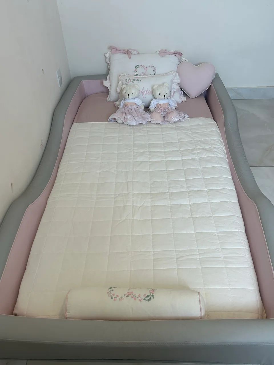 Vendo linda cama montessoriana 