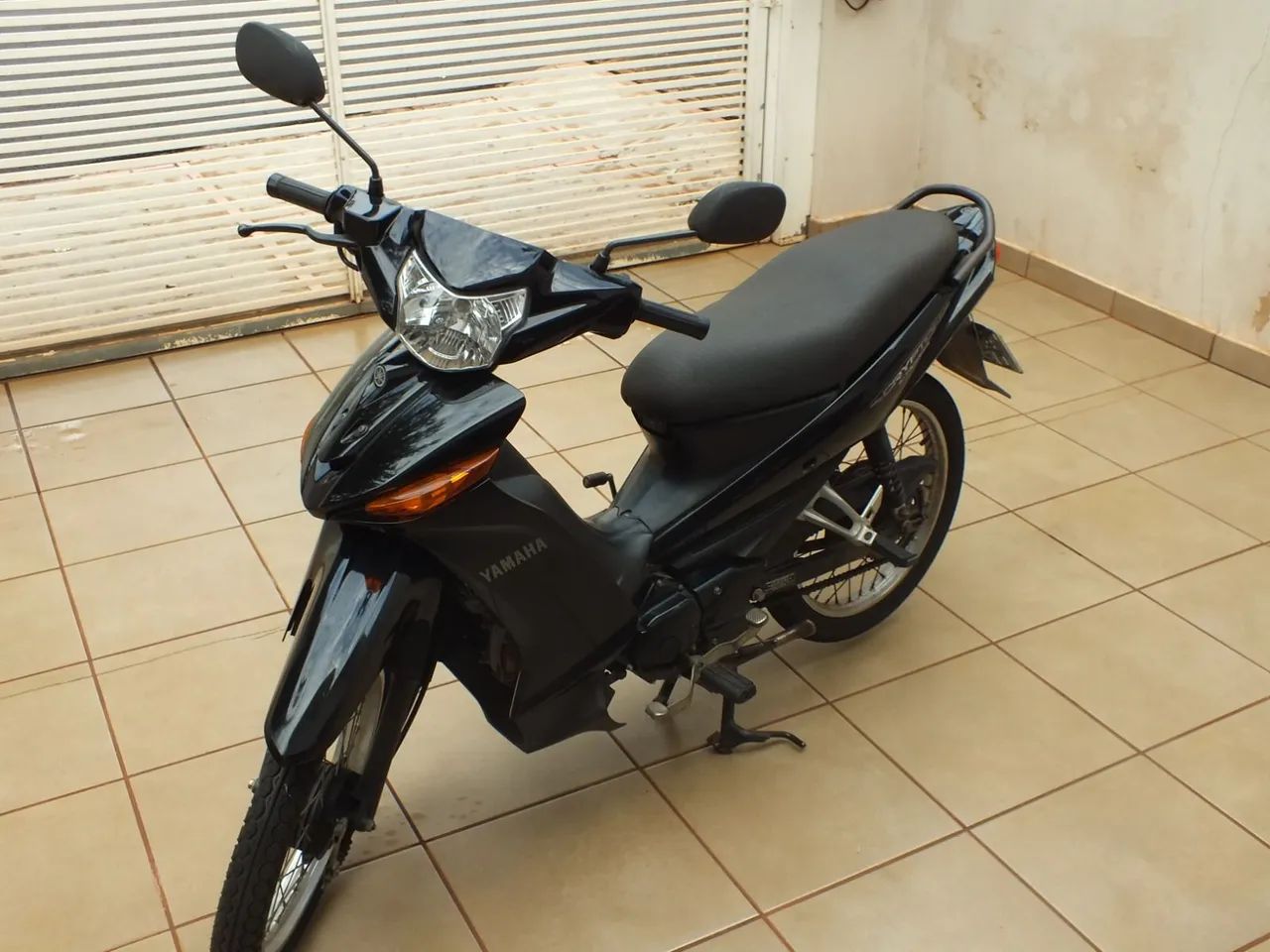YAMAHA CRYPTON 2010 - Foto 3