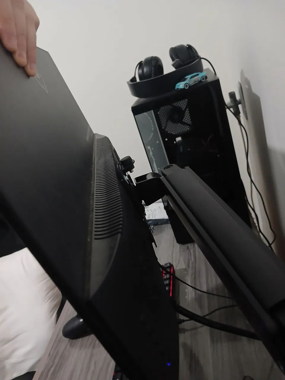 Monitor Mancer 23,5pol e caixinha de som - Foto 2