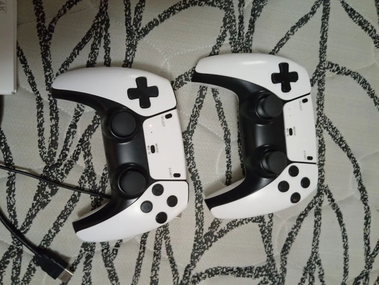 Game stick 2.4G wireless branco - Foto 4
