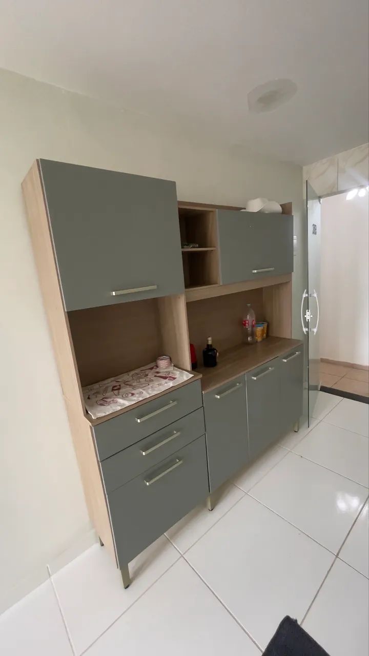 Armário de cozinha completo