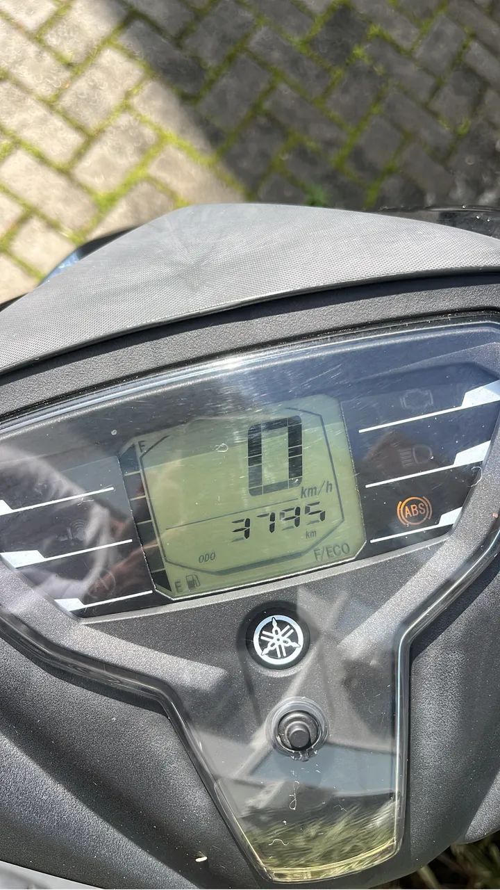 Yamaha fluo 2024 com 3mil km - Foto 4