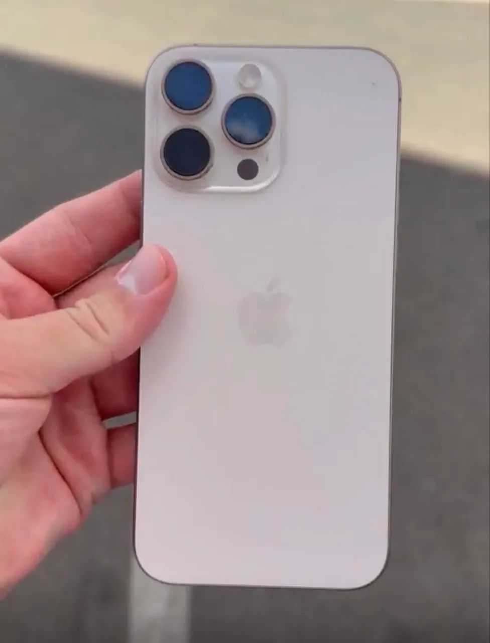Iphone 16 pro max 256 gigas  - Foto 3