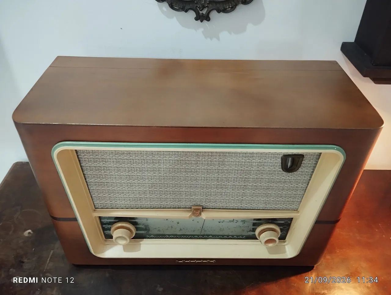 Rádio Philips antiga valvulado com olho mágico - Foto 2