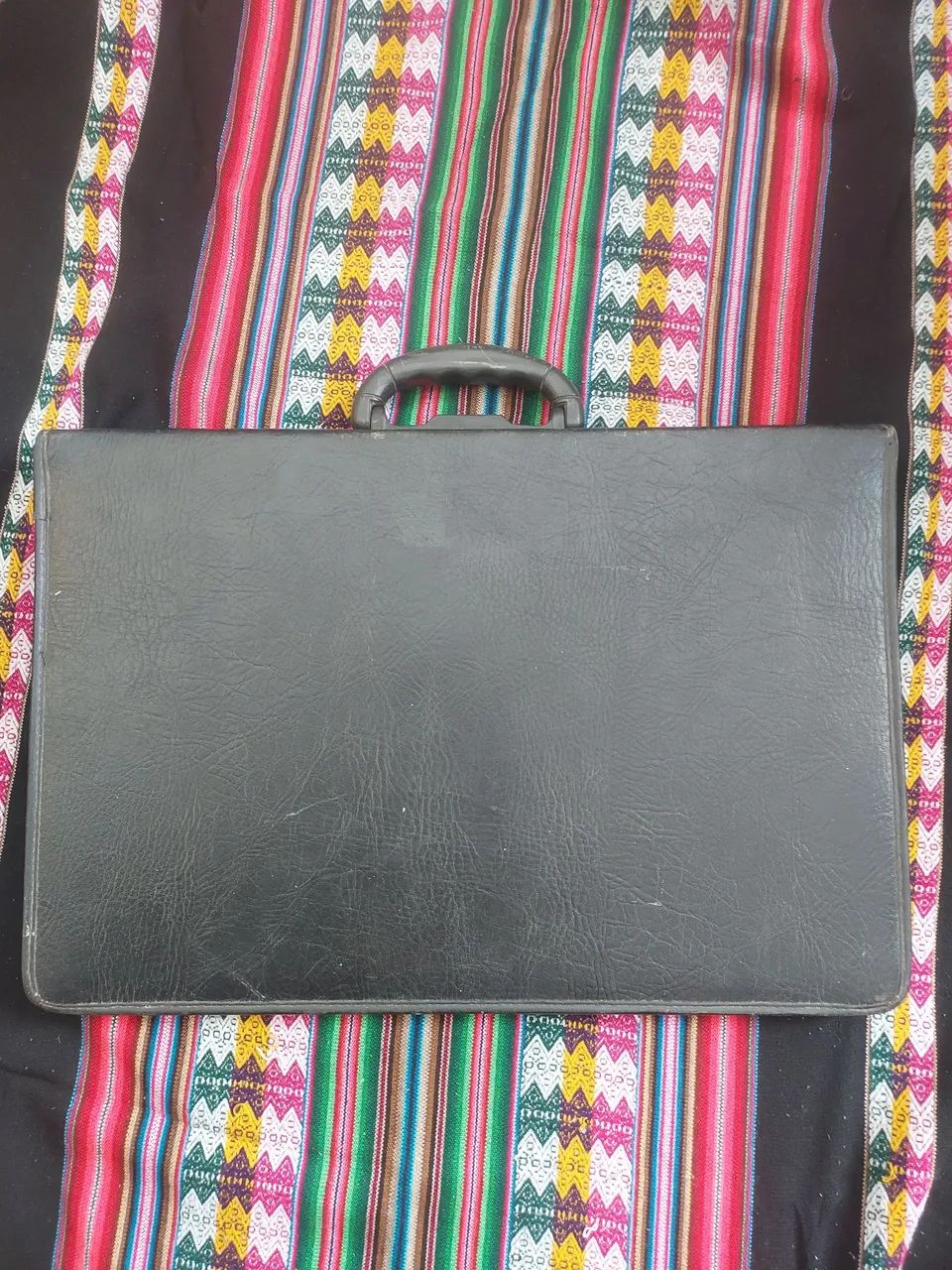 pasta s desenhos tamanho A3 em couro em perfeito estado. 