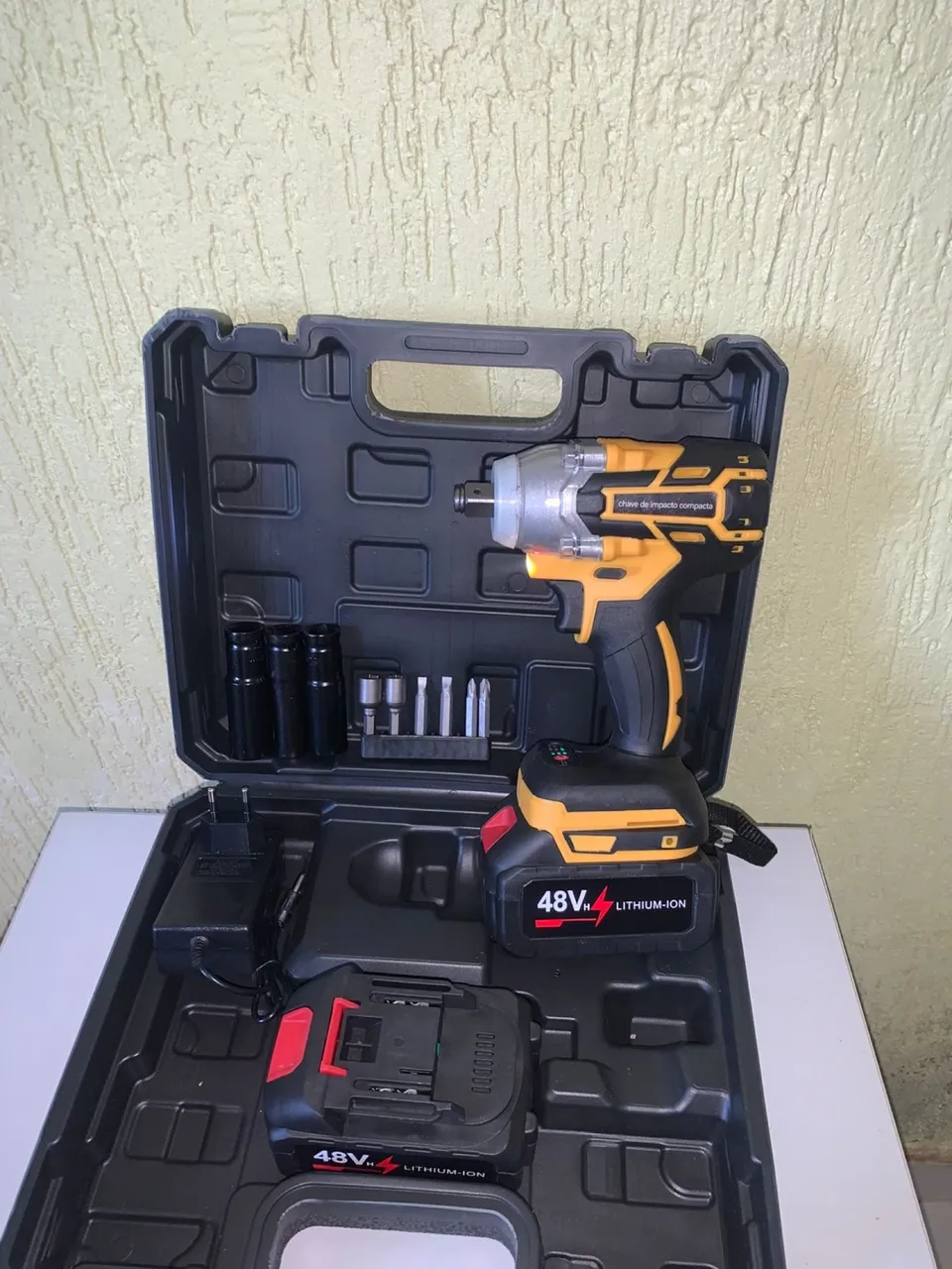 Chave impacto 48V 2 baterias maleta,ponteiras - Ferramentas de