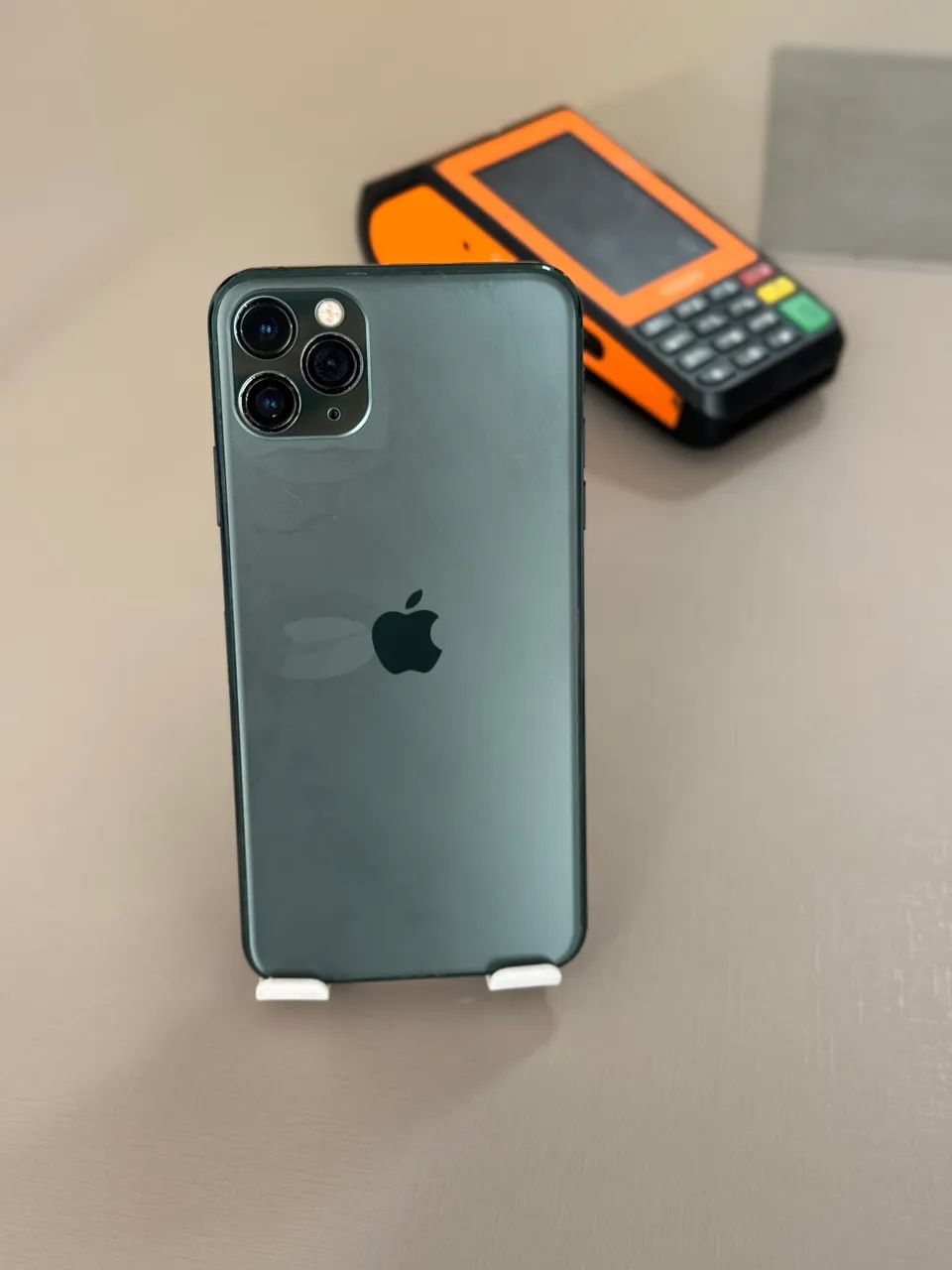 iPhone 11 Pro Max 64 gigas verde recondicionado