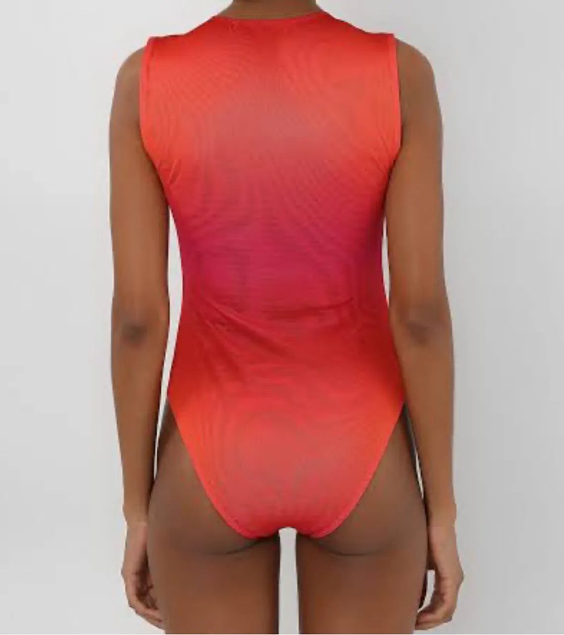 Body degradê gola redonda em tule rosa  Pool G - Foto 3