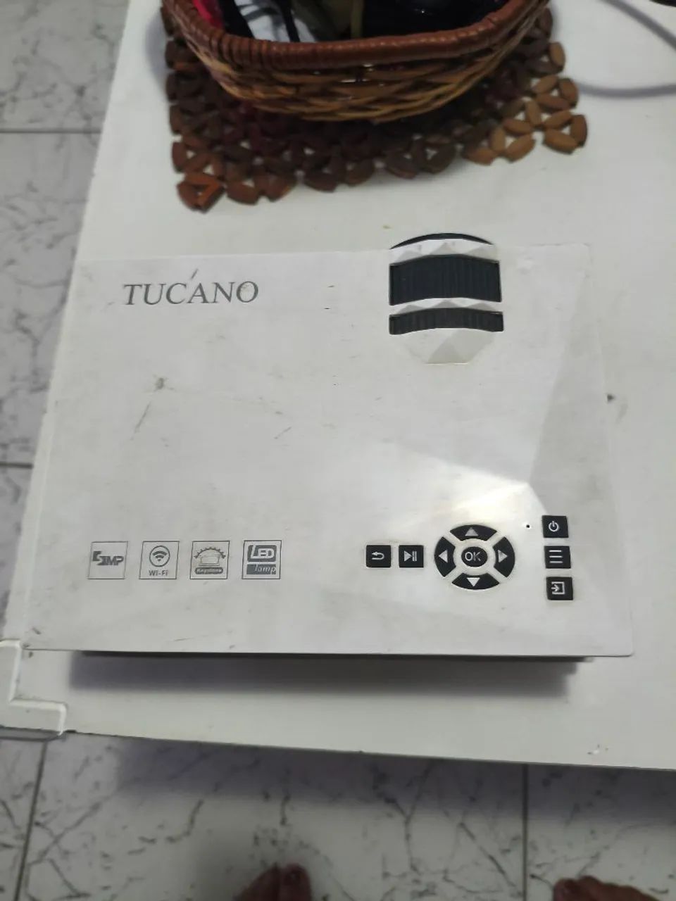 mini projetor portátil Tucano T5