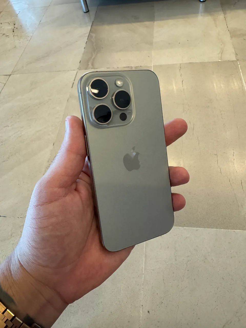 iPhone 15 pro 128g