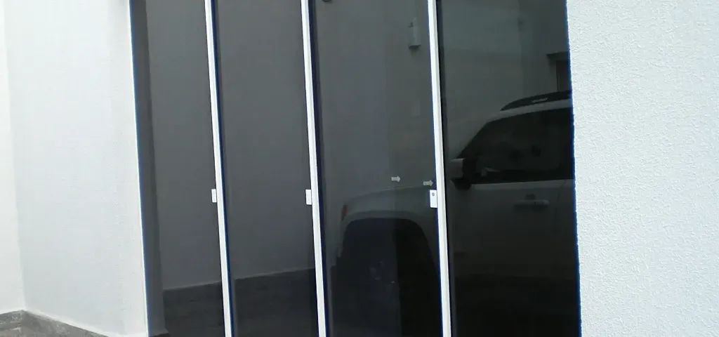 Insulfilm Profissional em Vidros - Foto 4