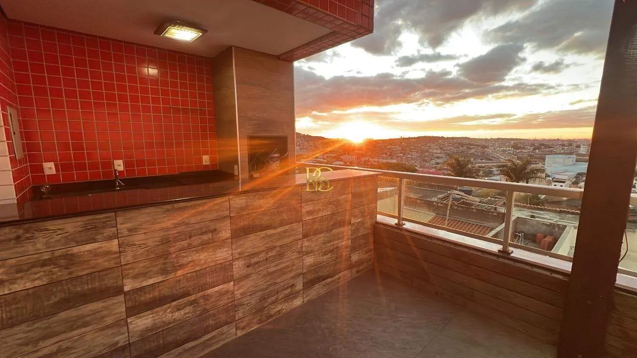 Cobertura Exclusiva com 3 Quartos, Jacuzzi e Vista Panorâmica