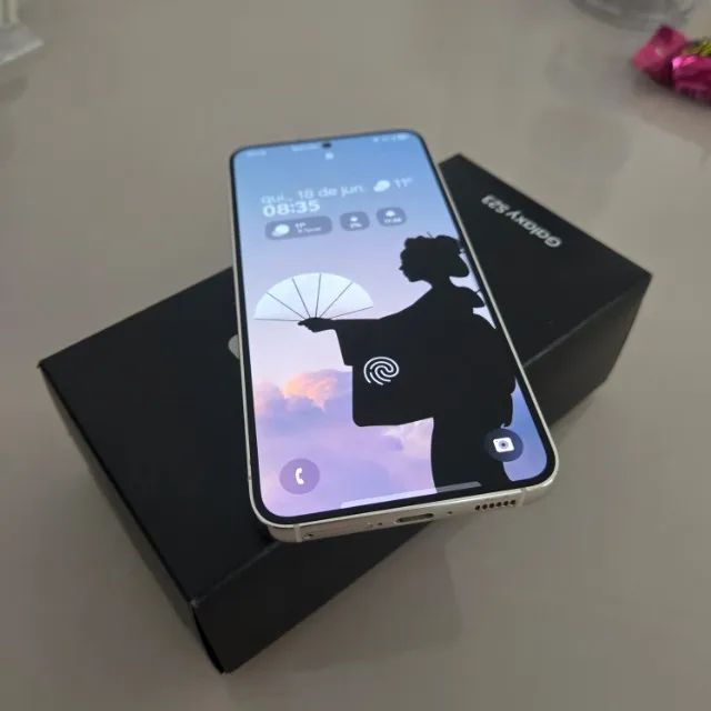 Samsung Galaxy S23 512GB com Caixa e Carregador Original - Foto 2