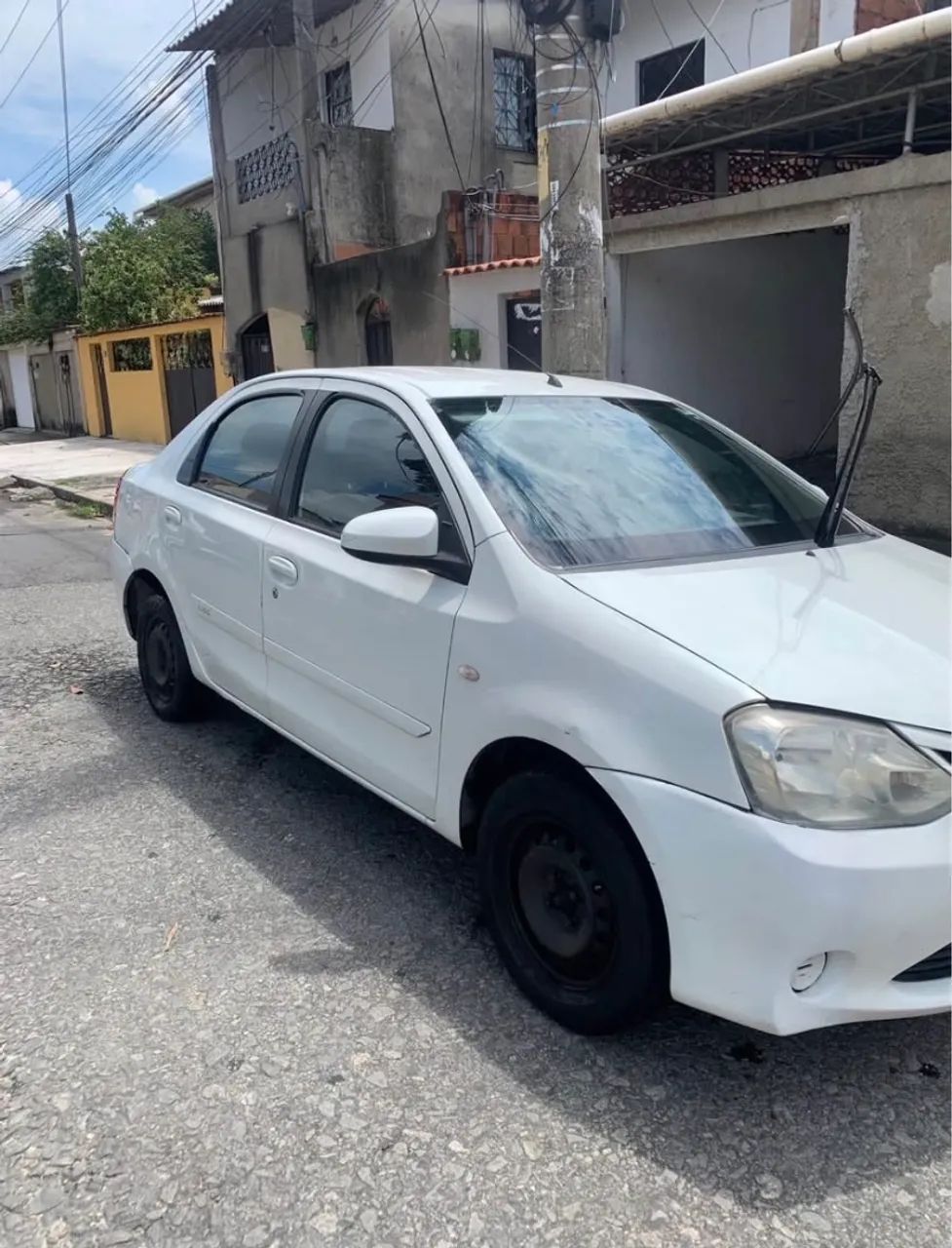 Toyota Etios ETIOS XS SEDAN1.5 FLEX 16V 4P MEC. 2016