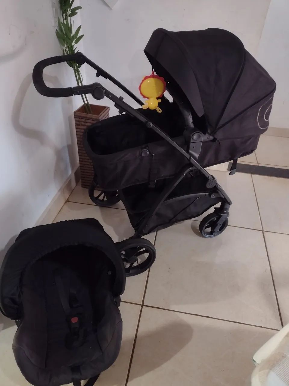 Carrinho moisés com bebê conforto  - Foto 2