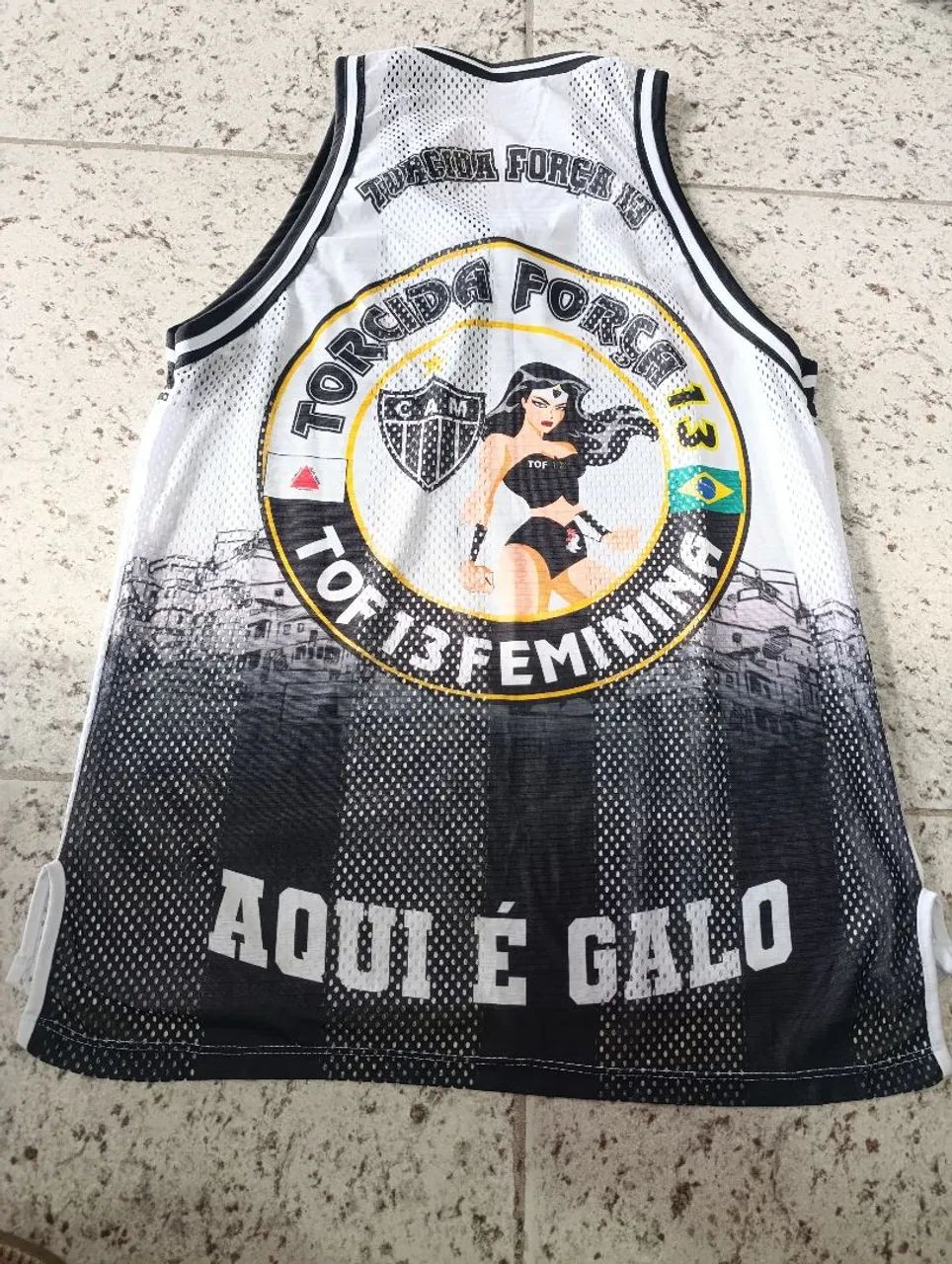 Camisa torcida Galo