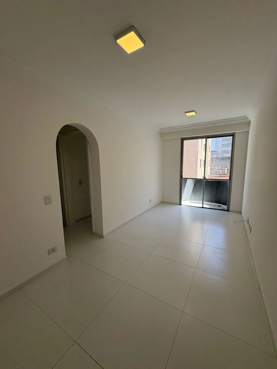 Apartamento reformado para locação no Itaim Bibi