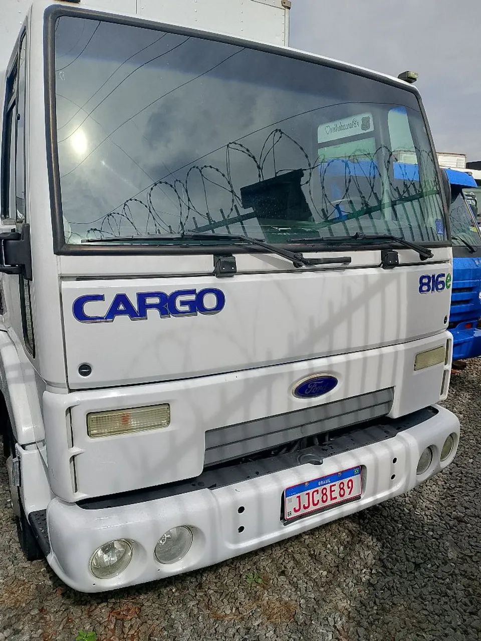 Cargo 816 baú 5/50