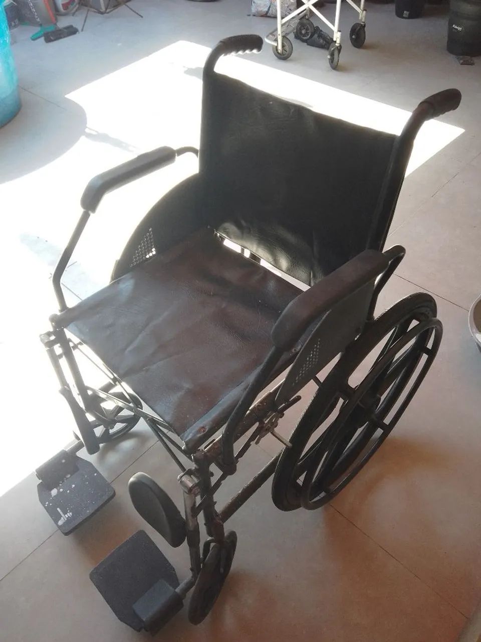 Cadeira de roda  - Foto 5