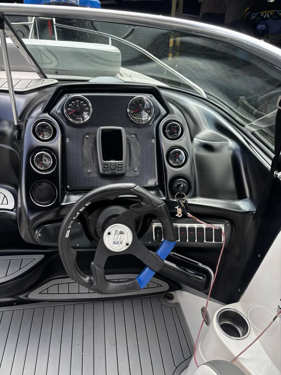Lancha Triton 250 2019 Cabinada - Foto 2