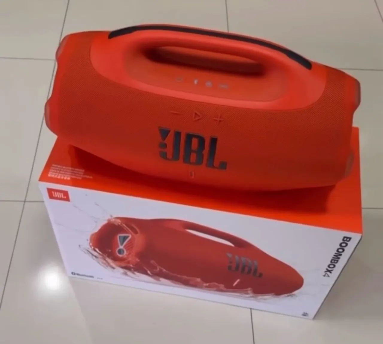 Bombox 4