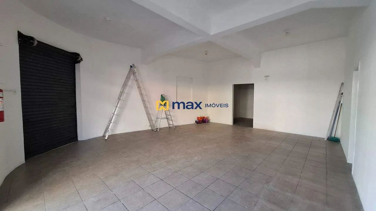 Loja comercial térrea com aproximadamente 75 m². Bairro: Centro, Itajaí. - Foto 2