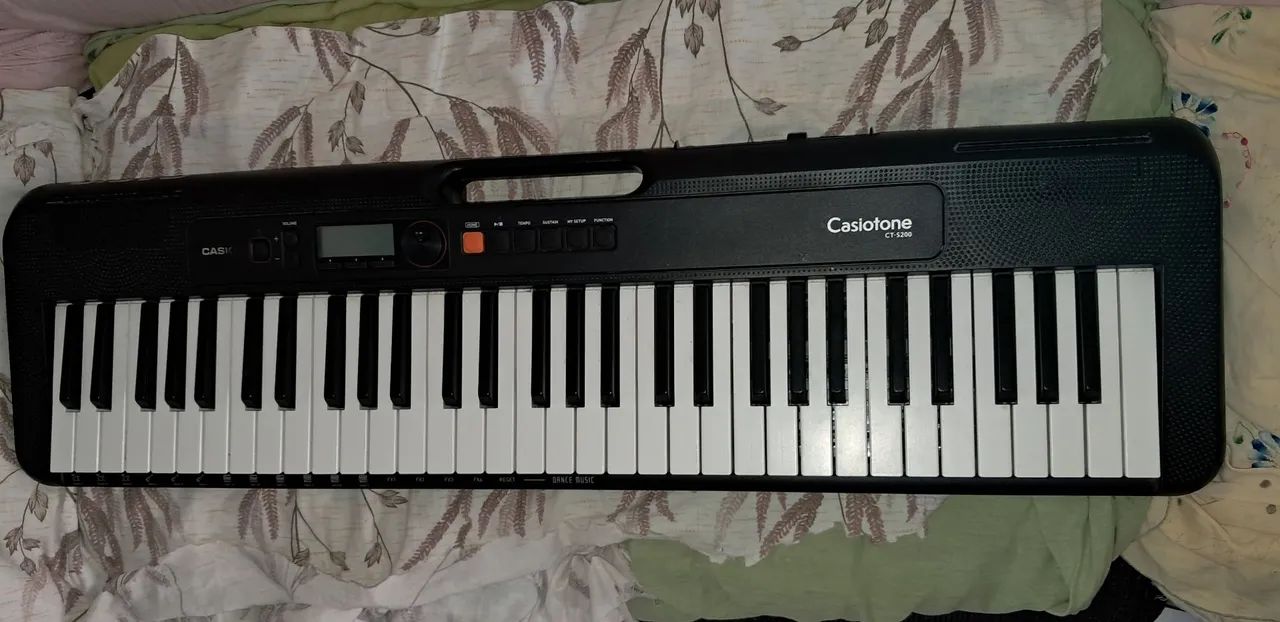 Teclado Casiotone CT S200