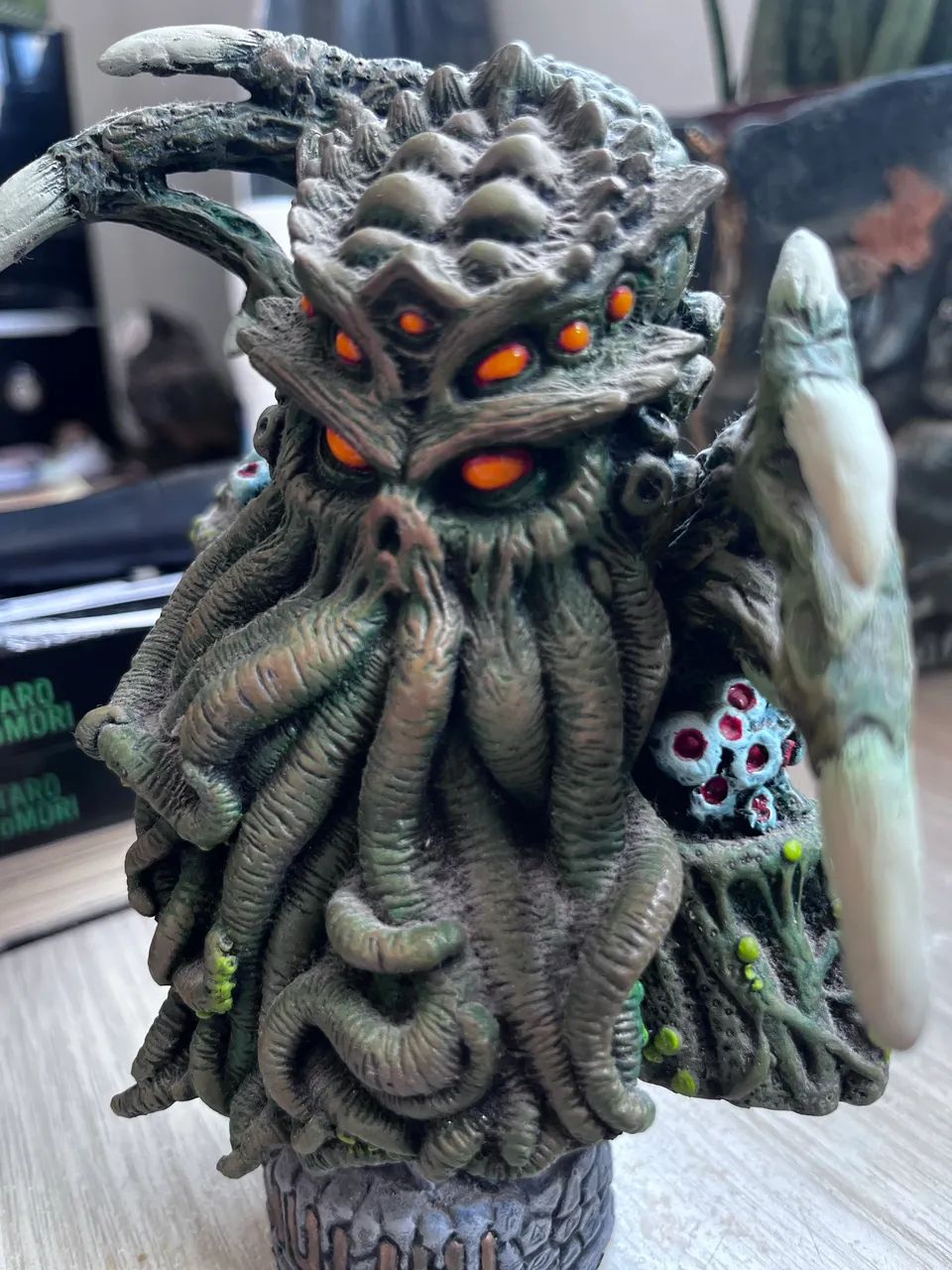 Busto Cthulhu - Resina - 18 cm - Foto 3