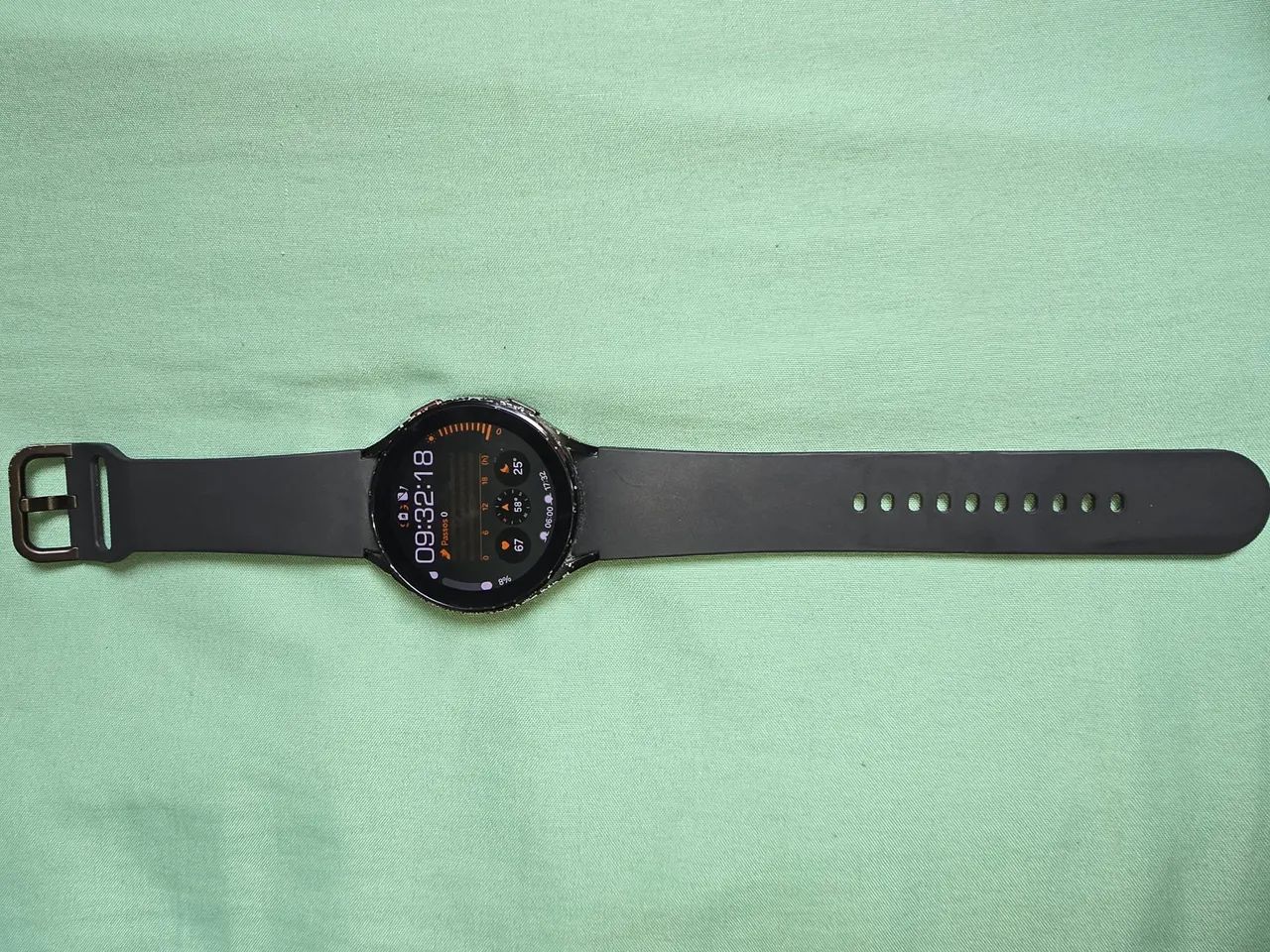 Smartwatch Samsung 4 com marcas de uso - Foto 2