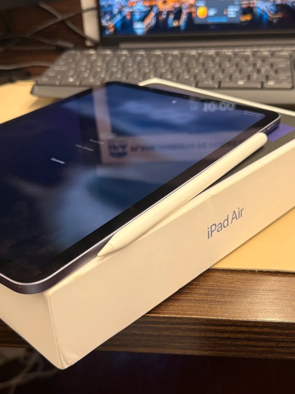 iPad Air 5 M1 64GB Wi-Fi Roxo + Caixa | Excelente estado - Foto 2