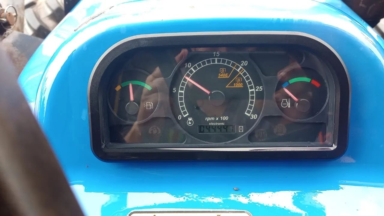 Trator NH 7630  - Foto 5