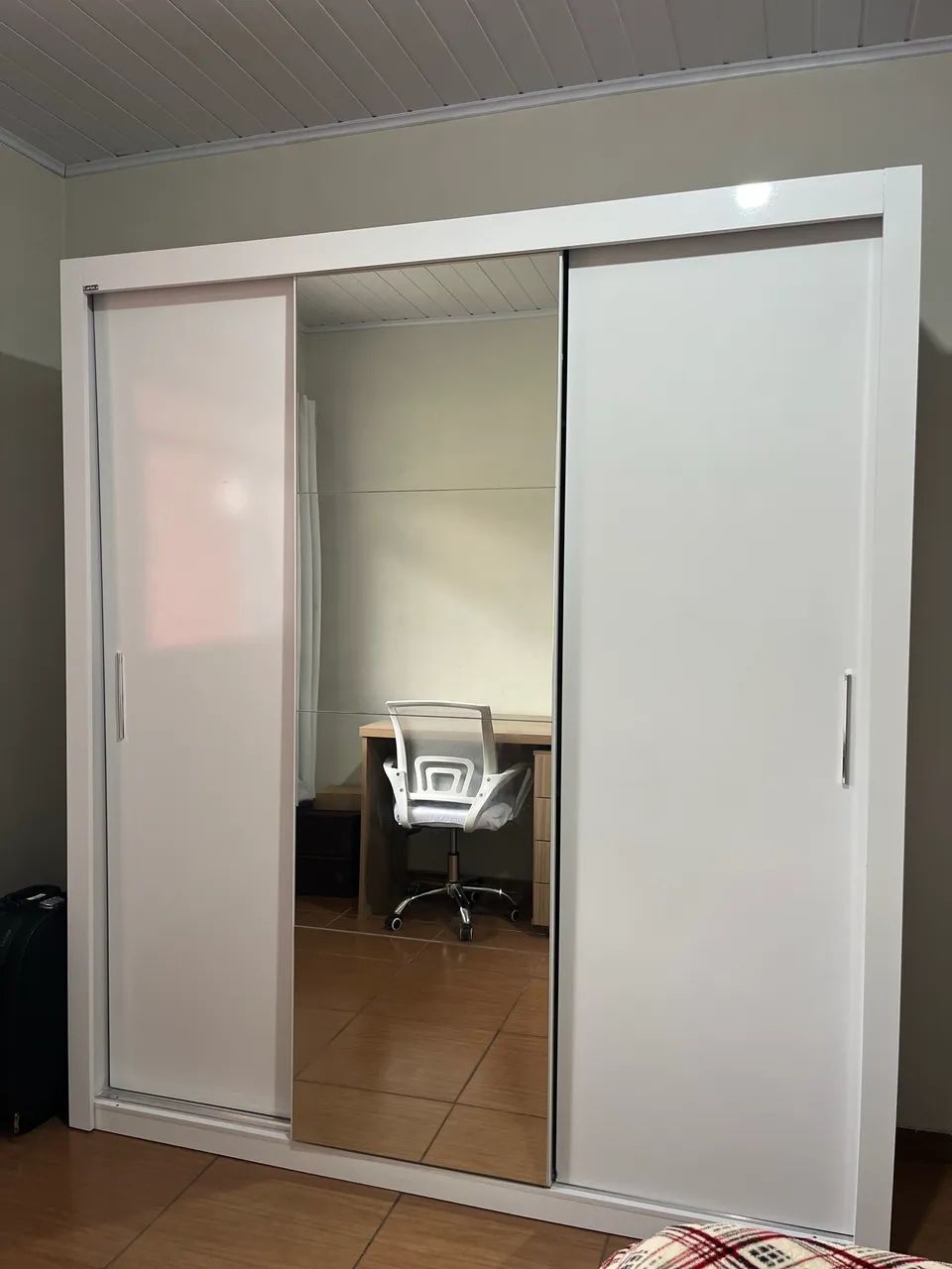 Guarda-roupa Porta de Correr Branco