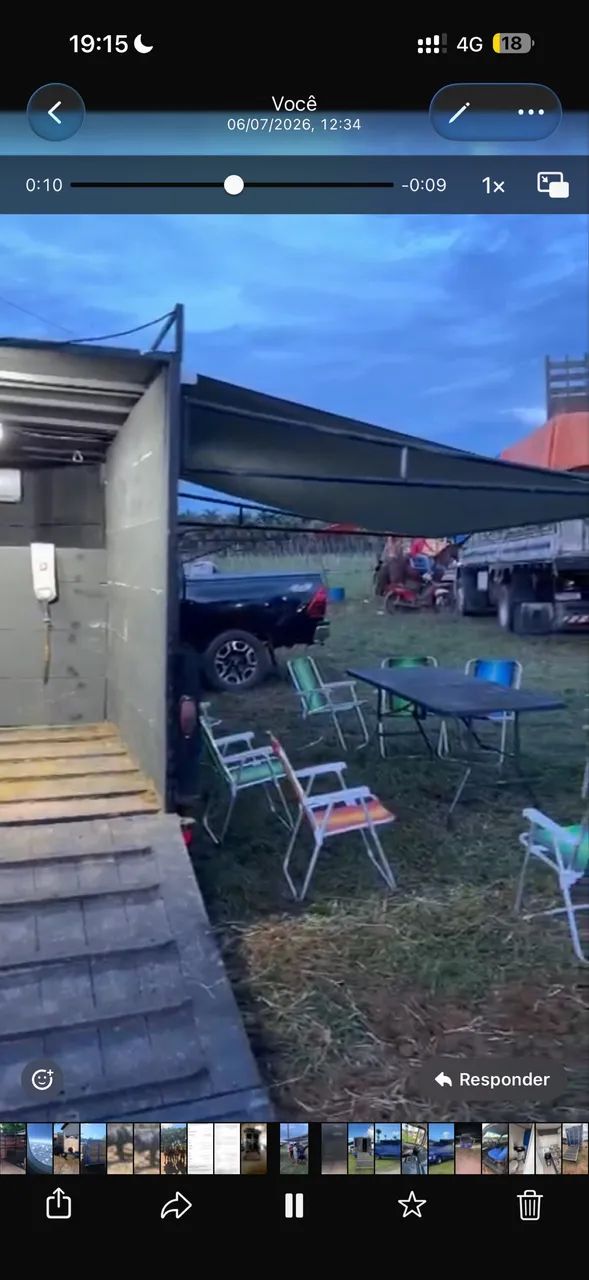 Trailer emplacado pra 3 cavalos com camas e ar-condicionado  - Foto 3