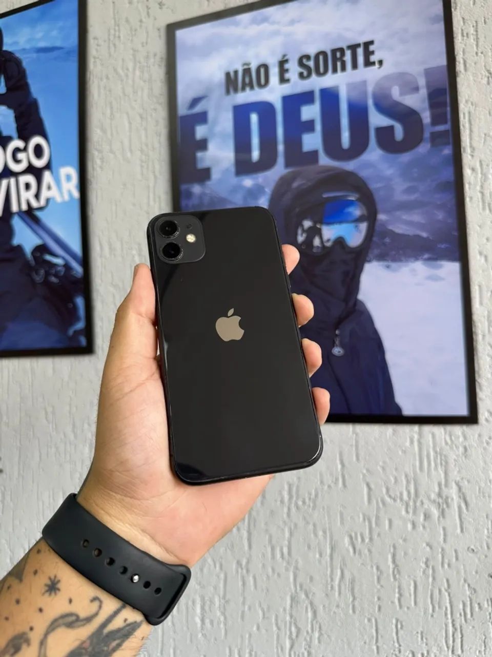 iPhone 11 64GB  Aparelho impecável, tudo funcionando perfeitamente.   