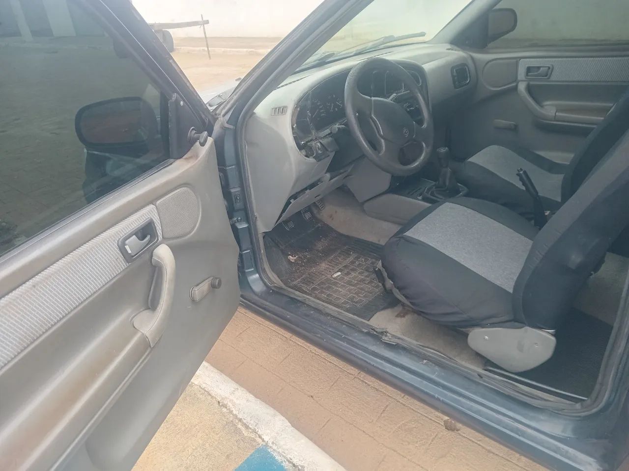 Volkswagen Logus 1.6 / CLI / CL/ GL (álcool) 1994 - Foto 5